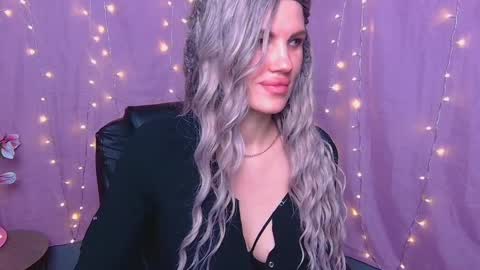 Snapshot of milaloona chatting on 03-27-26, 01:44 Milaloona online show from 03-27-26, 01:44