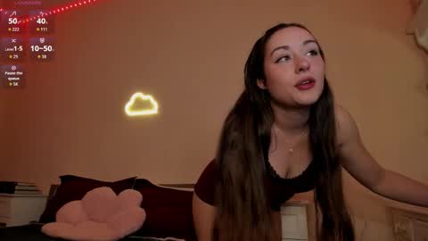 Snapshot of milamaee chatting on 03-23-26, 07:56 Mila Mae online show from 03-23-26, 07:56