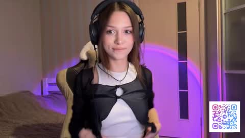 Snapshot of milamiuu chatting on 02-28-26, 01:45 milamiuu online show from 02-28-26, 01:45