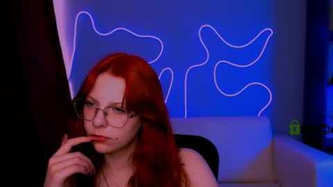 Snapshot of milamiuuu chatting on 06-15-26, 09:11 milamiuuu online show from 06-15-26, 09:11