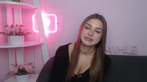 milanaangelas online show from 11-02-25, 05:54