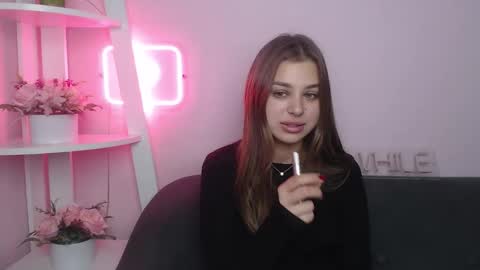 milanaangelas online show from 11-05-25, 12:10