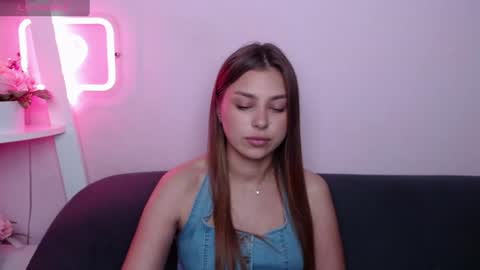 milanaangelas online show from 06-26-26, 06:07