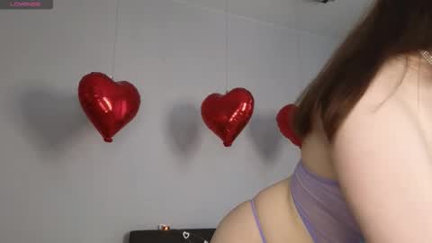 Snapshot of milanakowall chatting on 02-15-26, 06:21 milanakowall online show from 02-15-26, 06:21