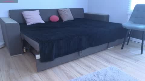 Snapshot of milanakowall chatting on 03-13-26, 07:37 milanakowall online show from 03-13-26, 07:37