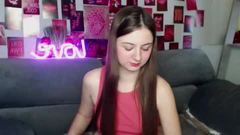 milanaroz online show from 11-21-25, 06:01