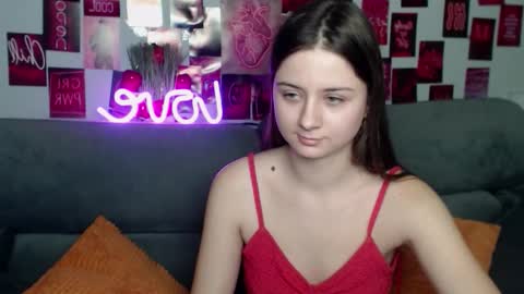 milanaroz online show from 11-30-25, 06:01