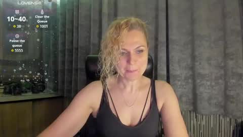 milanna_x online show from 04-30-26, 07:53