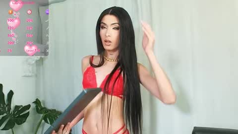 Snapshot of milansantana24 chatting on 01-15-25, 10:57 MILAN SANTANA online show from 01-15-25, 10:57