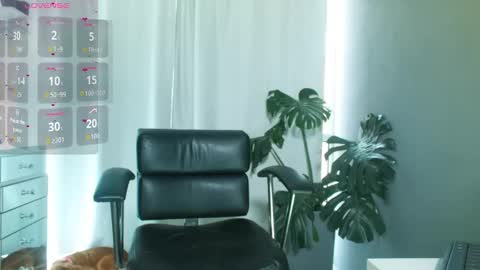 Snapshot of milansantana24 chatting on 10-09-25, 07:01 MILAN SANTANA online show from 10-09-25, 07:01