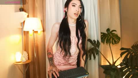 Snapshot of milansantana24 chatting on 11-19-25, 10:10 MILAN SANTANA online show from 11-19-25, 10:10