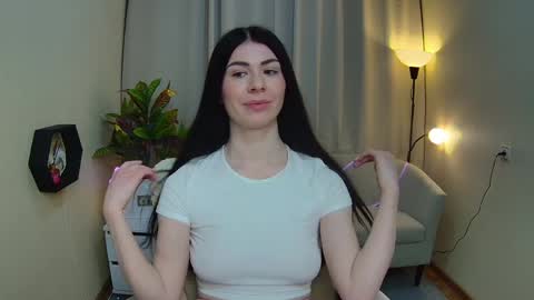 milasecretsss online show from 04-25-26, 07:00