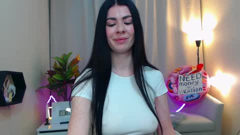 Snapshot of milasecretsss chatting on 05-31-26, 06:53 milasecretsss online show from 05-31-26, 06:53