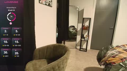 Snapshot of milaseren chatting on 02-15-26, 02:30 Mila online show from 02-15-26, 02:30