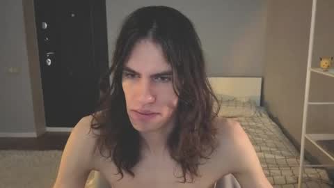 Mila online show from 05-20-26, 08:20
