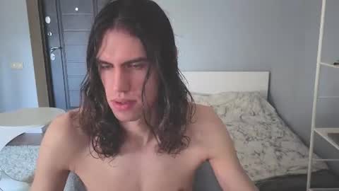 Mila online show from 06-18-26, 05:30