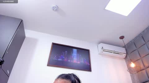 Snapshot of mile_u chatting on 01-30-25, 06:35 Milena online show from 01-30-25, 06:35