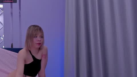 Snapshot of milena_brilliant chatting on 10-07-25, 09:28 Milena online show from 10-07-25, 09:28
