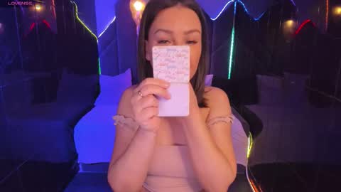 Milena online show from 11-18-25, 08:46