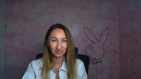 Milena online show from 03-18-26, 06:27