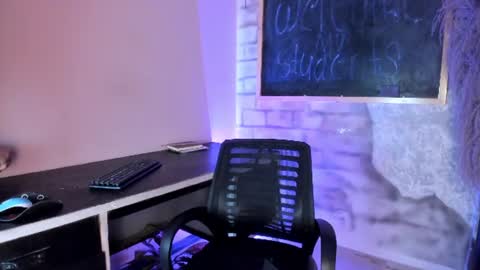 Milena online show from 07-28-26, 02:13