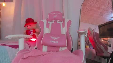 mileonis 13 online show from 11-22-25, 07:40