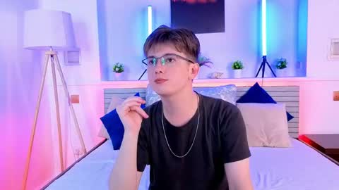 Miles online show from 05-01-26, 03:55