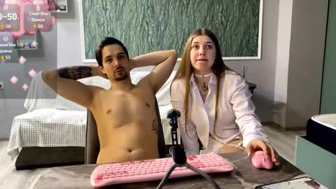 Snapshot of miley_and_michael chatting on 03-04-26, 04:35 Miley and Michael online show from 03-04-26, 04:35