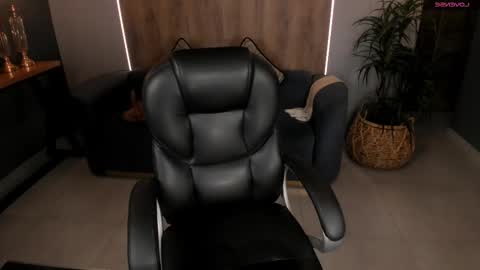 Miley Cruz  IG miley model23 online show from 10-30-25, 09:59