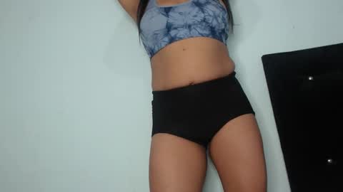 Snapshot of milf_anay_ chatting on 02-20-26, 05:59 Anay velez online show from 02-20-26, 05:59