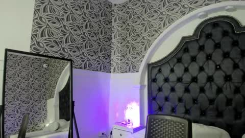 milf_march online show from 04-28-26, 06:57