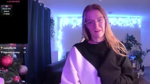 Milf Tara36 online show from 12-28-24, 11:05