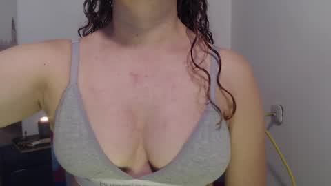 Valeria online show from 09-08-25, 03:22