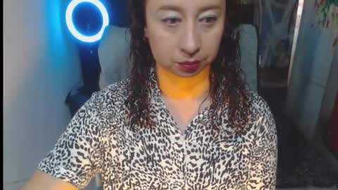 Valeria online show from 11-20-25, 02:39