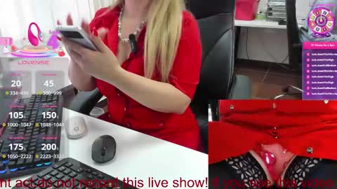 Snapshot of milf_viktoria chatting on 02-13-26, 11:50 Viktoria online show from 02-13-26, 11:50