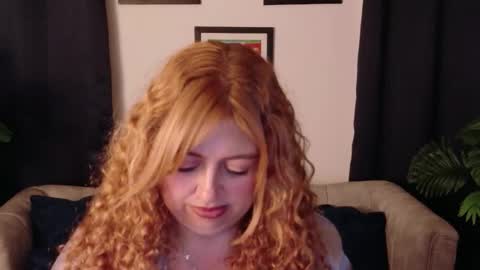 Snapshot of milfarlet chatting on 01-31-26, 07:11 Arlet online show from 01-31-26, 07:11