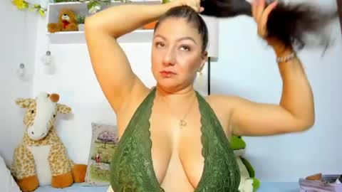 Nakary Bustamante online show from 07-07-26, 10:58