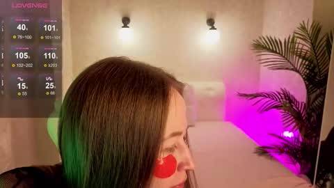 Snapshot of milfcruze chatting on 11-20-25, 01:06 milfcruze online show from 11-20-25, 01:06