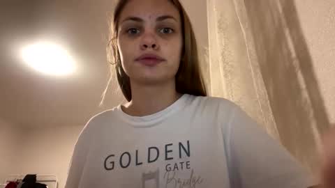 Snapshot of milia21 chatting on 10-07-25, 12:35 milia21 online show from 10-07-25, 12:35