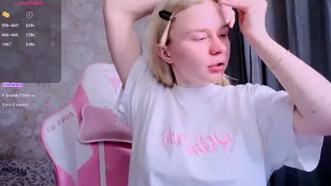 Milia online show from 07-15-26, 09:31