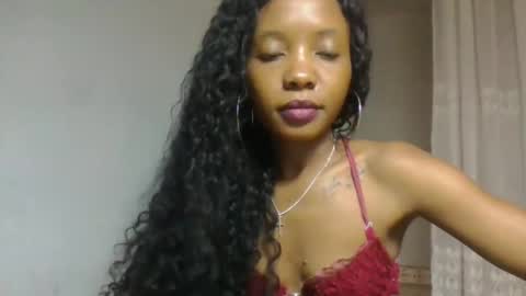 Snapshot of milinasy chatting on 09-26-25, 08:07 milinasy online show from 09-26-25, 08:07