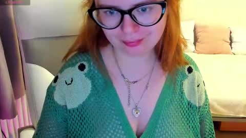 Snapshot of milisasweet chatting on 02-04-26, 08:14 MilisaSweet online show from 02-04-26, 08:14