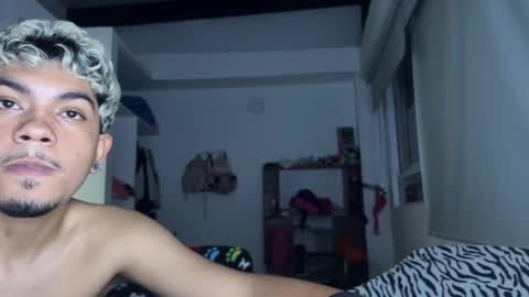 Snapshot of milixxht chatting on 03-12-26, 02:50 milixxht online show from 03-12-26, 02:50