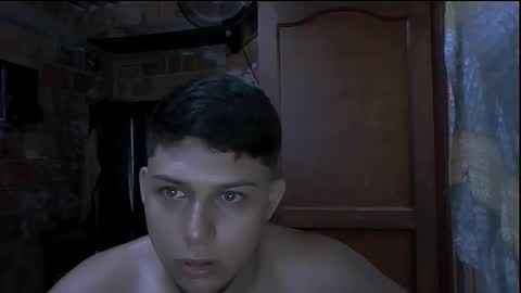 milk_boy25 online show from 10-23-25, 09:46