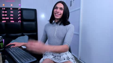 Snapshot of milk_max18 chatting on 01-17-25, 03:55 MAX online show from 01-17-25, 03:55