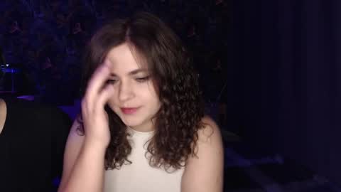 Stella and Neo online show from 03-12-25, 10:17