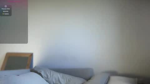 Snapshot of milkandhoneylullabies chatting on 09-29-25, 12:32 Milk online show from 09-29-25, 12:32