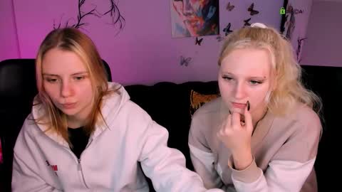 Mila online show from 01-15-26, 02:32