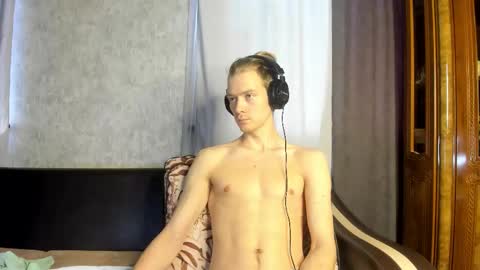 Isaac online show from 11-12-25, 11:10