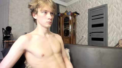 Isaac online show from 02-25-26, 07:34